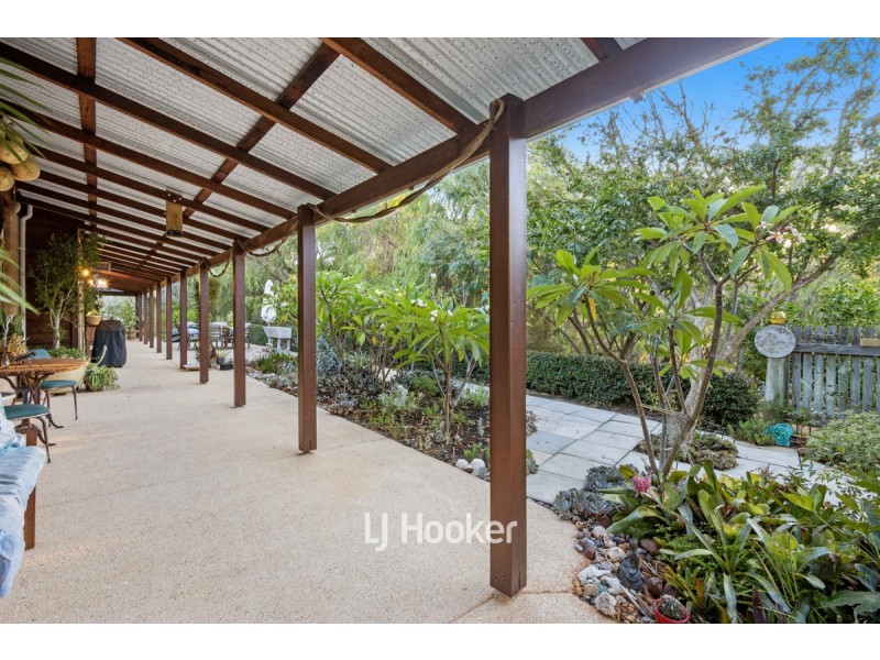 17 Grosmont Glade, Leschenault WA 6233