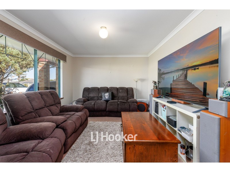 28 Glenhuon Boulevard, Eaton WA 6232