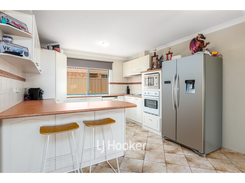 28 Glenhuon Boulevard, Eaton WA 6232
