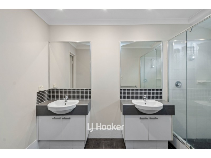 32 Claymore Loop, Dalyellup WA 6230