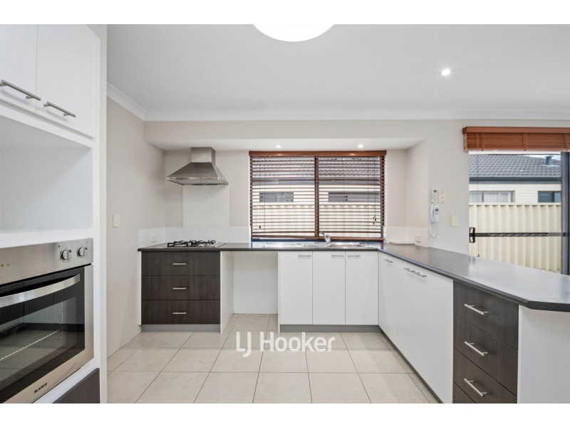 32 Claymore Loop, Dalyellup WA 6230