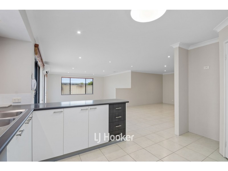 32 Claymore Loop, Dalyellup WA 6230