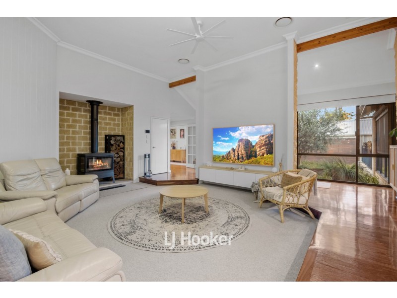 7 Koorden Street, Dalyellup WA 6230