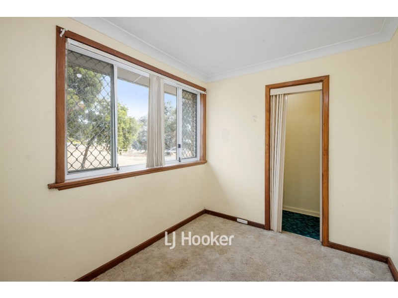 13 Davis Street, Collie WA 6225