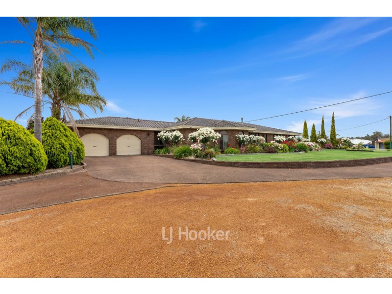 61 Bucktin Street, Collie WA 6225