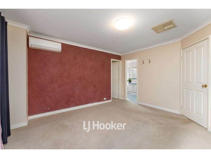 8 Midwater Court, Leschenault WA 6233