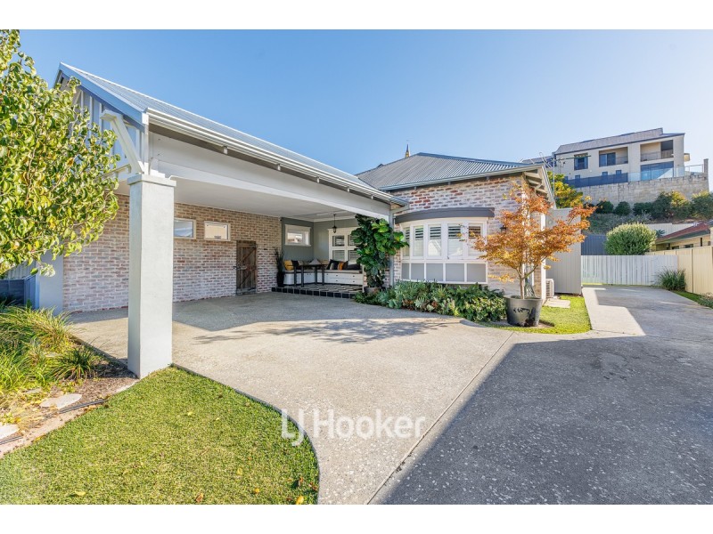 18 Sampson Road, Bunbury WA 6230