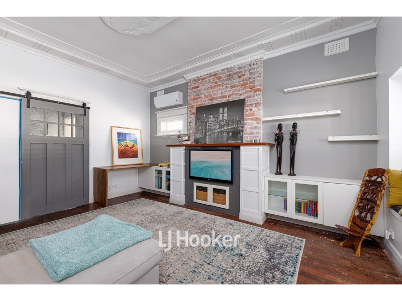 18 Sampson Road, Bunbury WA 6230