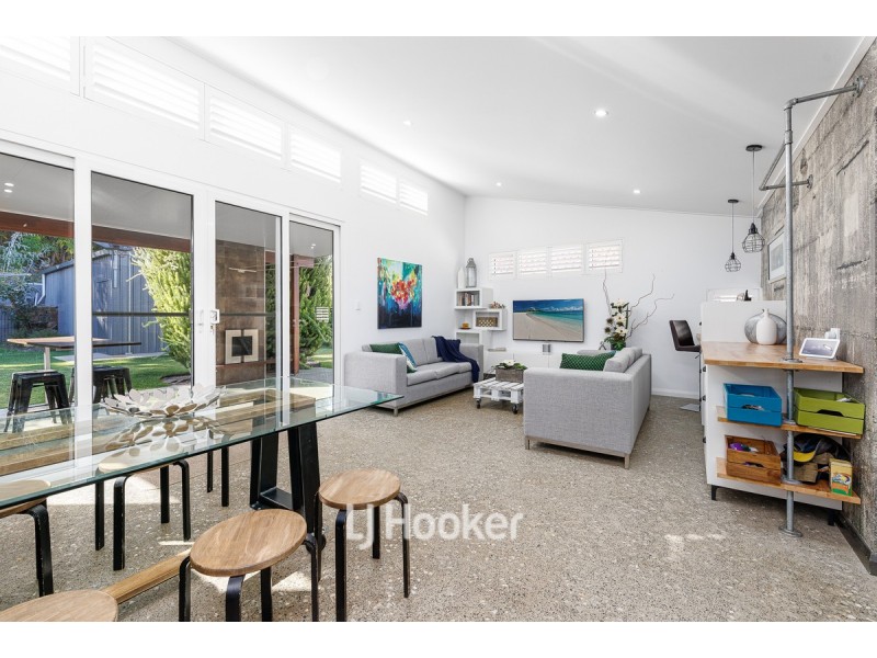 18 Sampson Road, Bunbury WA 6230