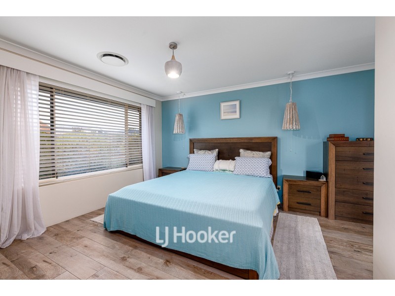 6 Warut Way, Dalyellup WA 6230