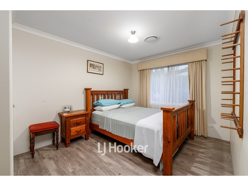 6 Warut Way, Dalyellup WA 6230