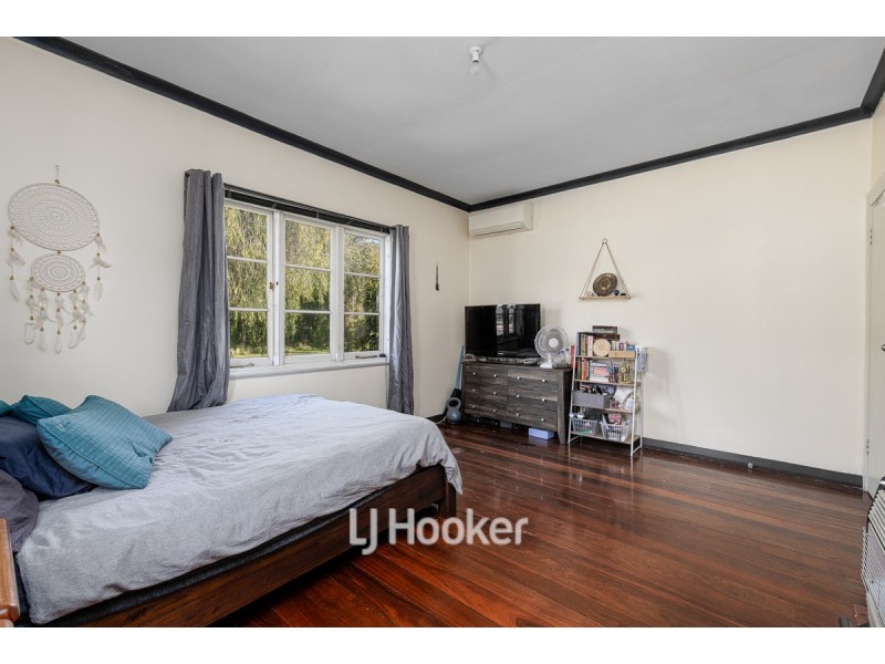 22 Nuytsia Avenue, Carey Park WA 6230