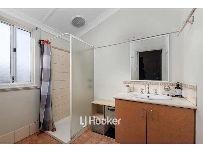 22 Nuytsia Avenue, Carey Park WA 6230