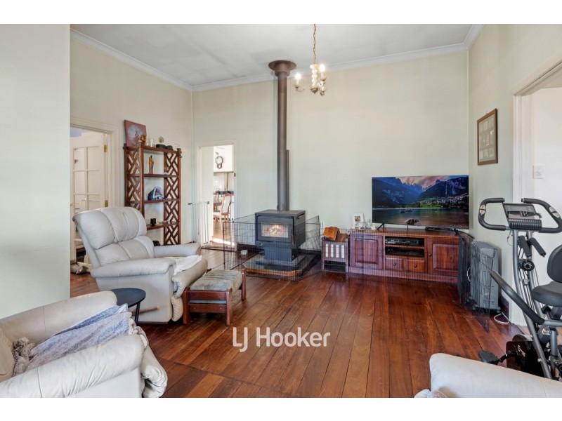 14 Davis Street, Collie WA 6225