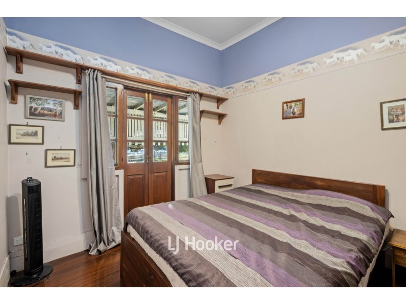 14 Davis Street, Collie WA 6225