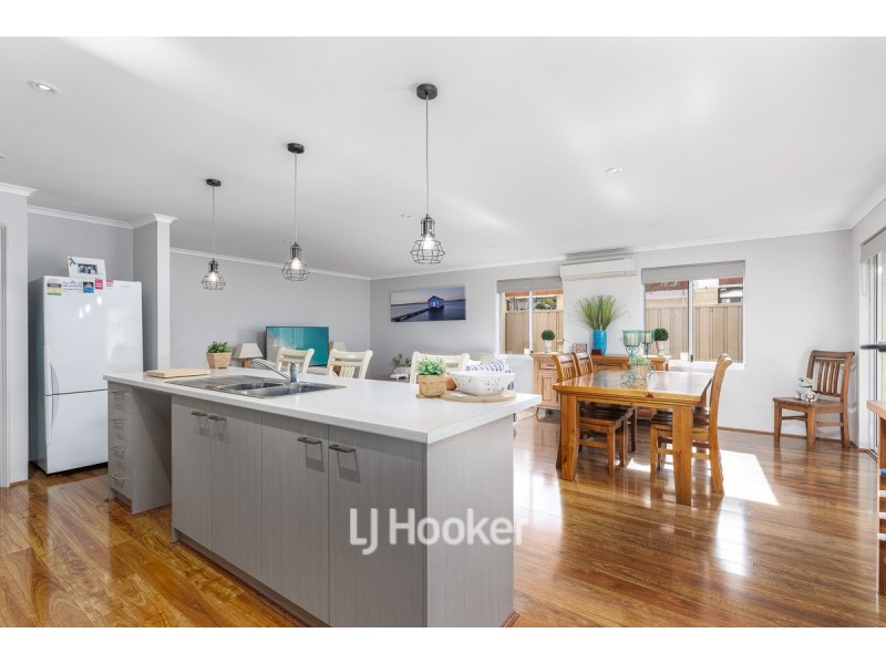 4/1 Heavenly Court, Australind WA 6233