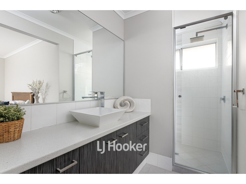 4/1 Heavenly Court, Australind WA 6233