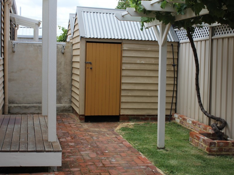 2/137 Stirling Street FULLY FURNISHE, Bunbury WA 6230