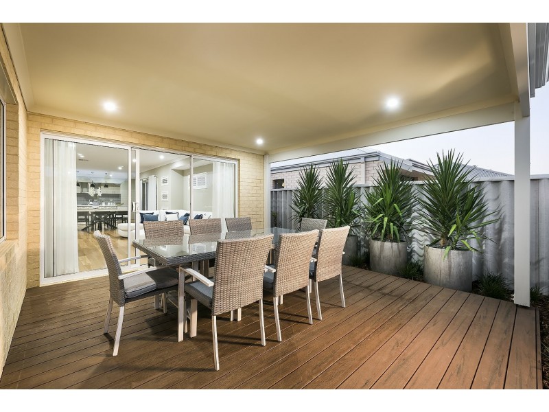 2 Bluff Road, Dalyellup WA 6230