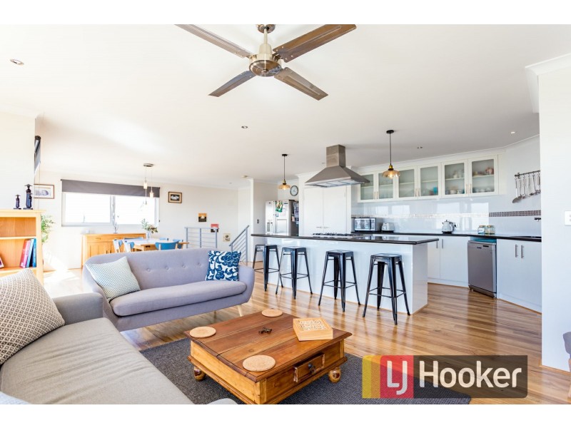 13 Eva Fairway, Dalyellup WA 6230