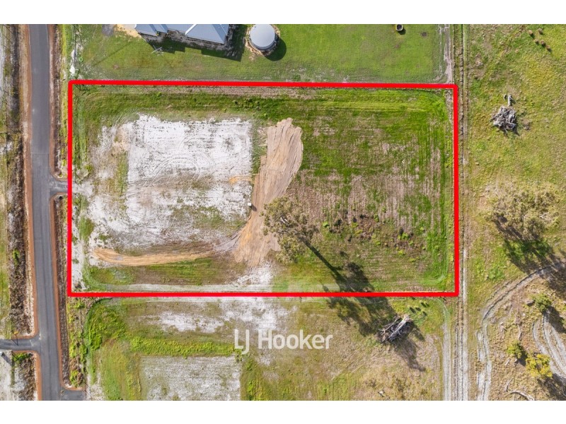 93 Holland Loop, Crooked Brook WA 6236