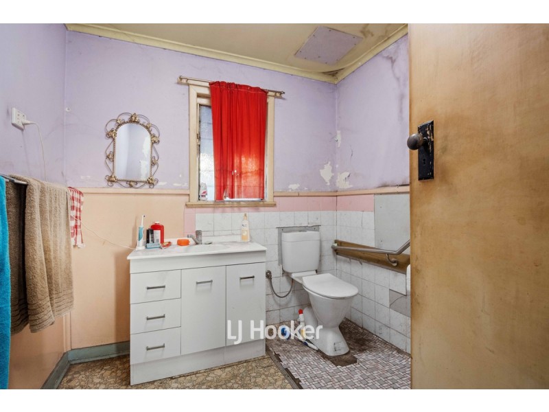 18 Moira Road, Collie WA 6225