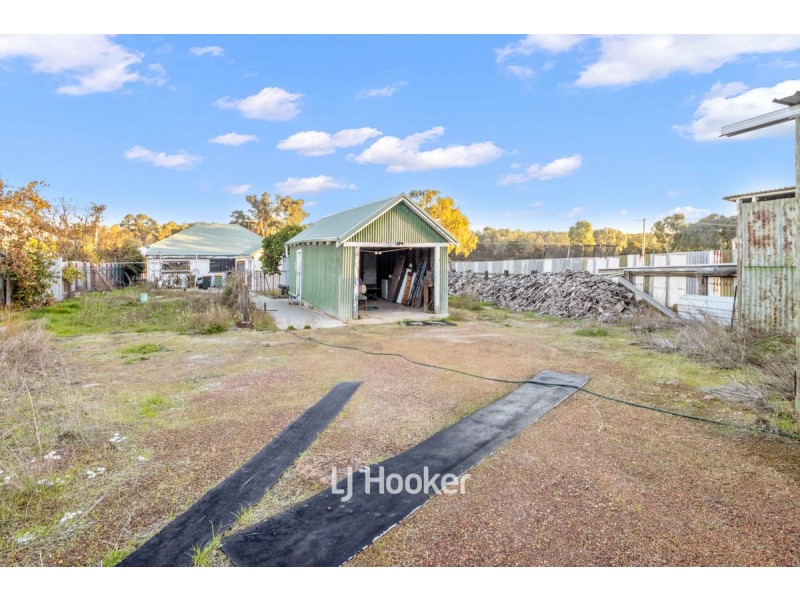 18 Moira Road, Collie WA 6225