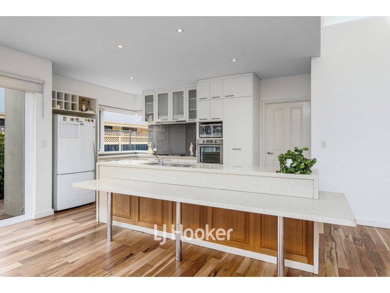 49 Pearce Road, Australind WA 6233