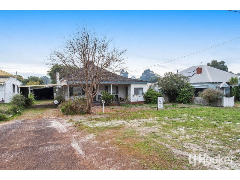 48 Roberts Street, Collie WA 6225