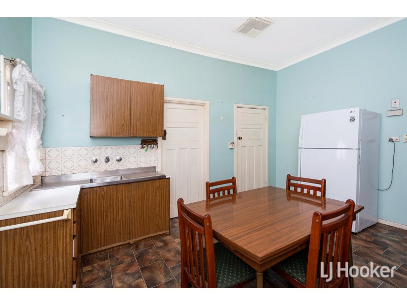 48 Roberts Street, Collie WA 6225