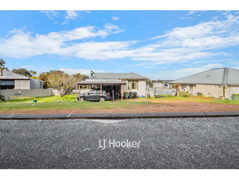 4 Porter Street, Collie WA 6225