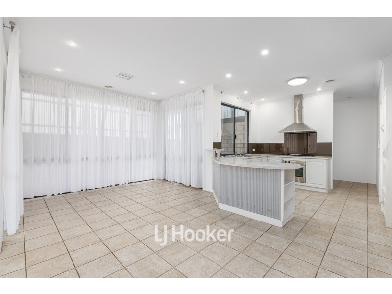 16 Lawson Road, Dalyellup WA 6230