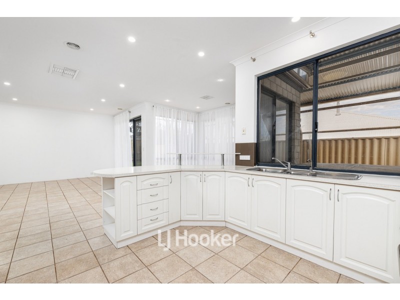 16 Lawson Road, Dalyellup WA 6230