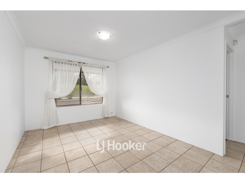 16 Lawson Road, Dalyellup WA 6230