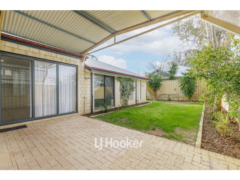 16 Lawson Road, Dalyellup WA 6230