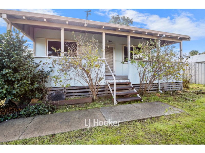 33 Simpson Street, Collie WA 6225