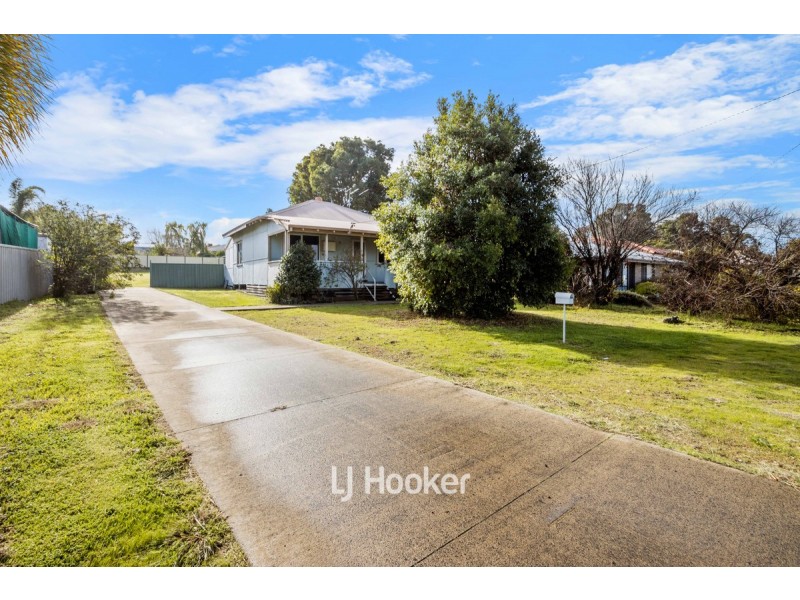 33 Simpson Street, Collie WA 6225