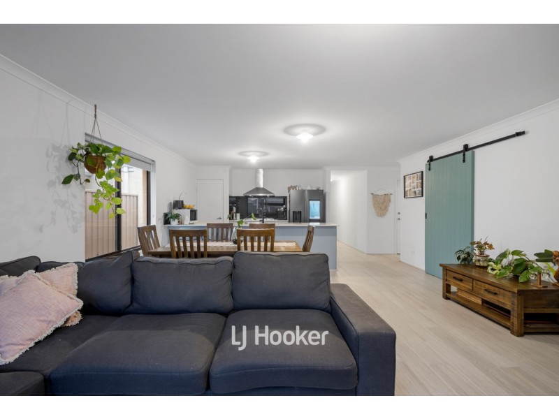 11 Dresden Road, Dalyellup WA 6230