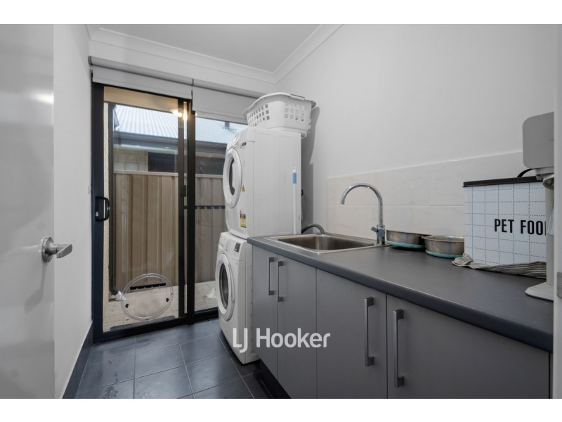 11 Dresden Road, Dalyellup WA 6230