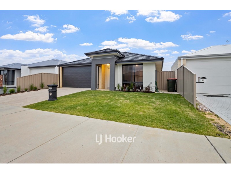 11 Dresden Road, Dalyellup WA 6230