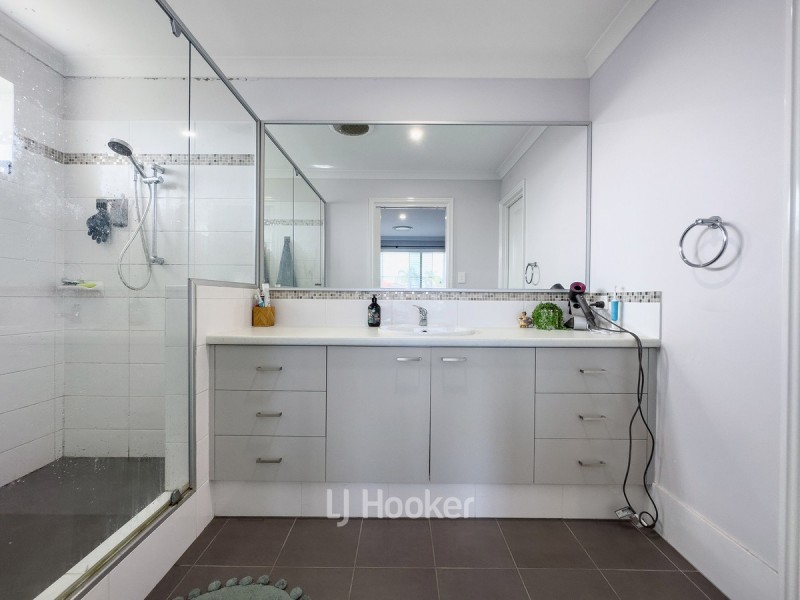 8 Georgia Street, Binningup WA 6233