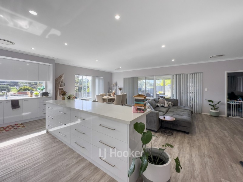 8 Georgia Street, Binningup WA 6233