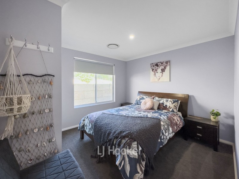 8 Georgia Street, Binningup WA 6233