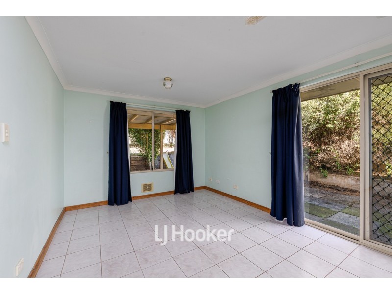 35 Nalbarra Drive, Usher WA 6230