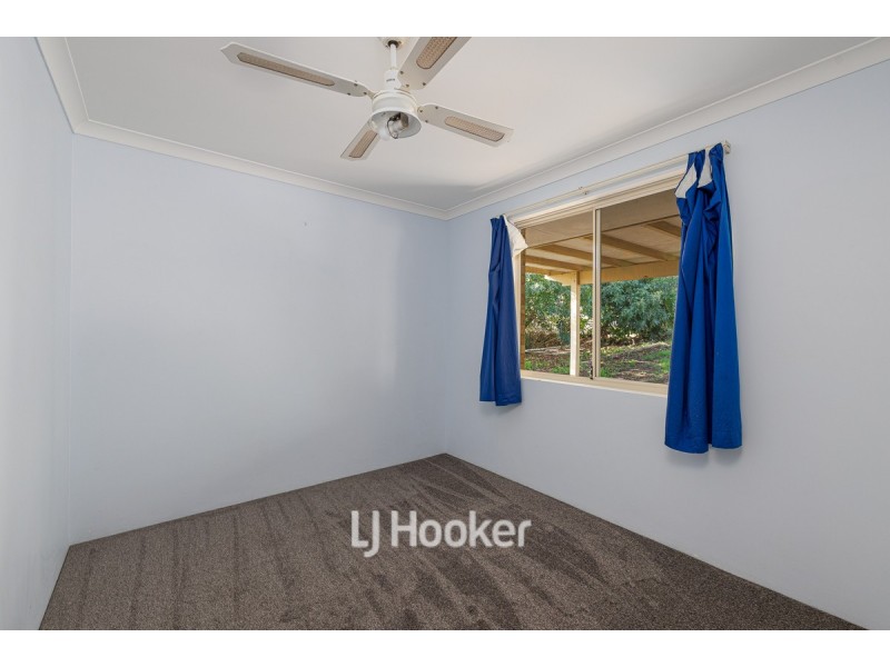35 Nalbarra Drive, Usher WA 6230