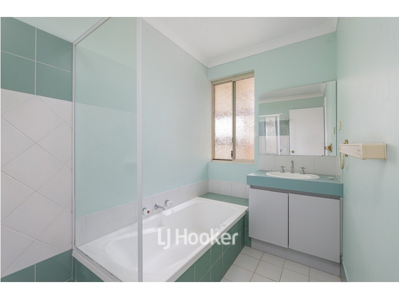 35 Nalbarra Drive, Usher WA 6230