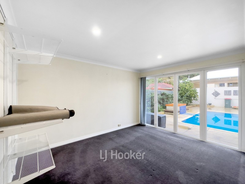 5 Christchurch Place, College Grove WA 6230