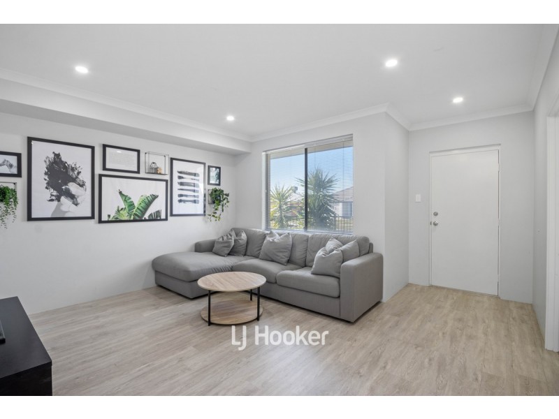 16 Tiffany Centre, Dalyellup WA 6230