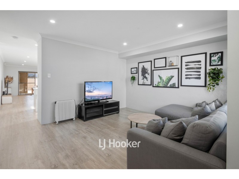 16 Tiffany Centre, Dalyellup WA 6230
