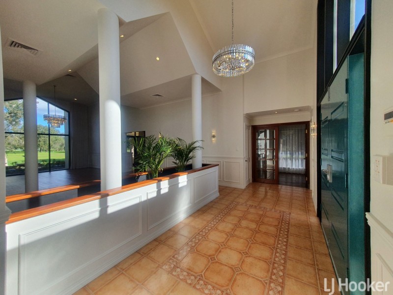 55 Turnberry Way, Pelican Point WA 6230